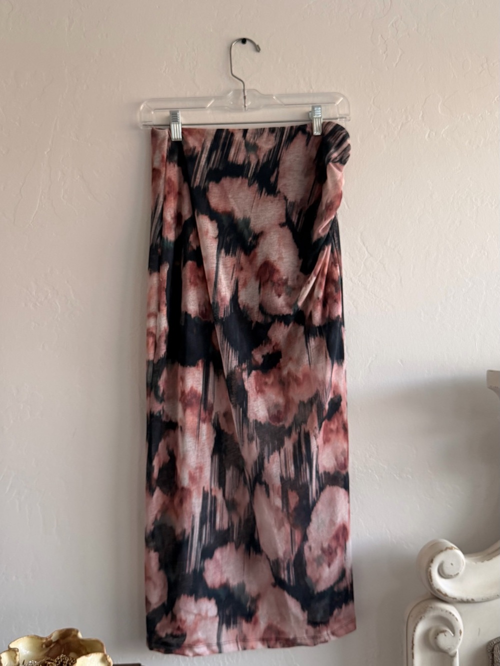 Abercrombie & Fitch pink floral maxi skirt